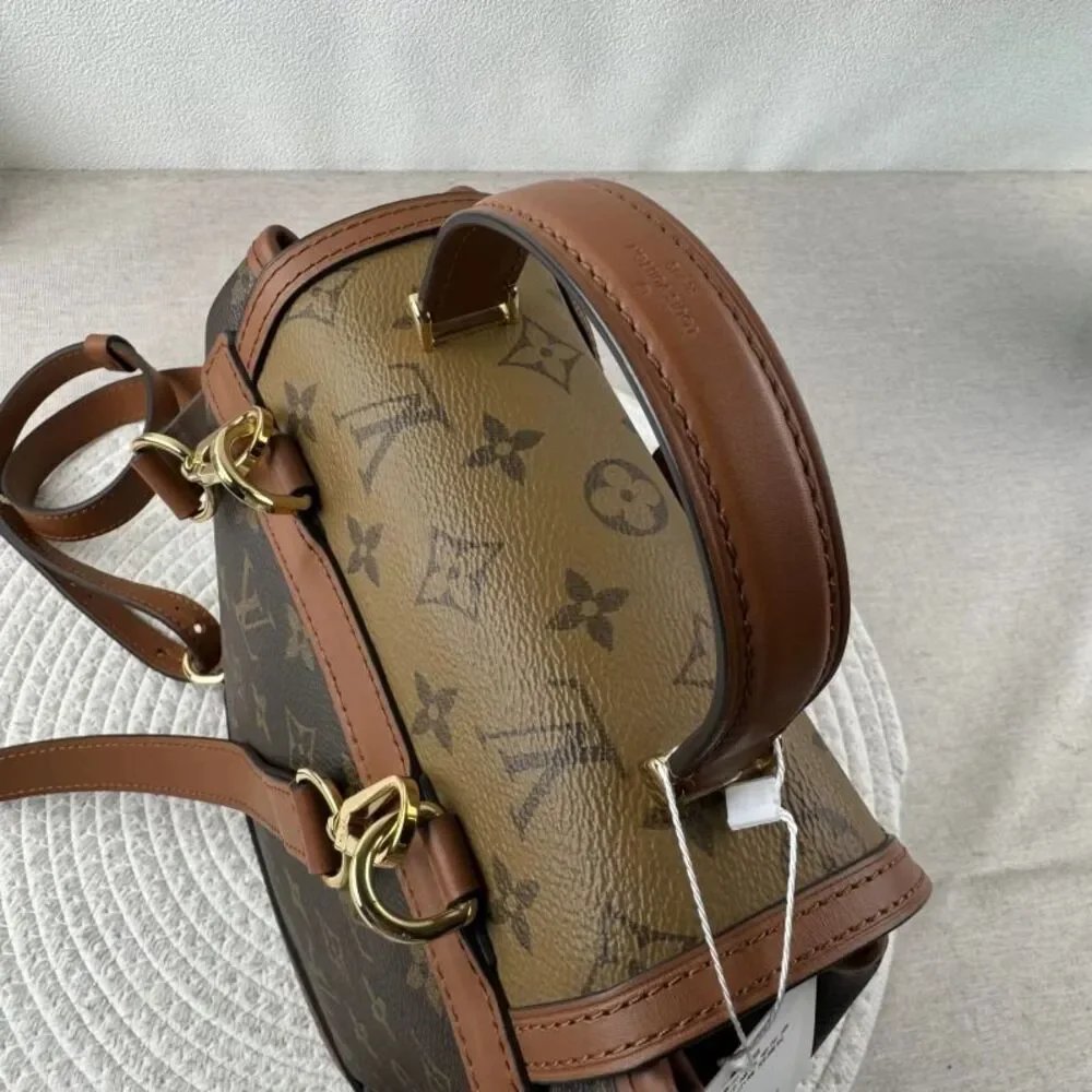 Louis Vuitton Women Pre-Loved Bag Very Good Condition